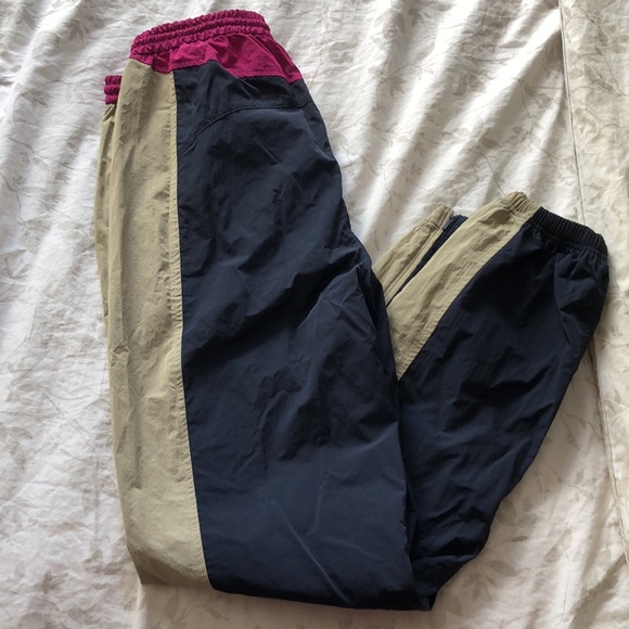 Lululemon Evergreen Track Pant - Picture 2 of 6